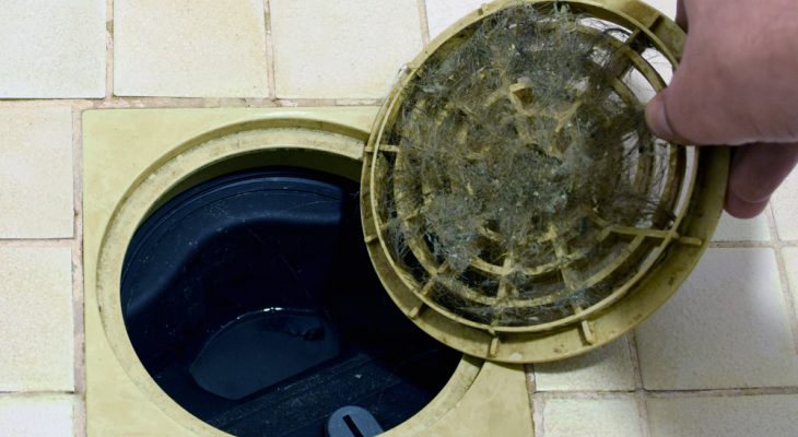 5 astuces pour déboucher une canalisation