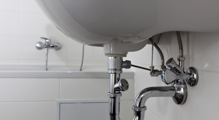Les causes d’embouchures de canalisation dans la salle de bain 